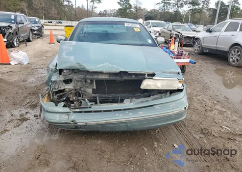 1997 Ford Crown Victoria z USA, uszkodzony, nr VIN 2FALP73W7VX123830